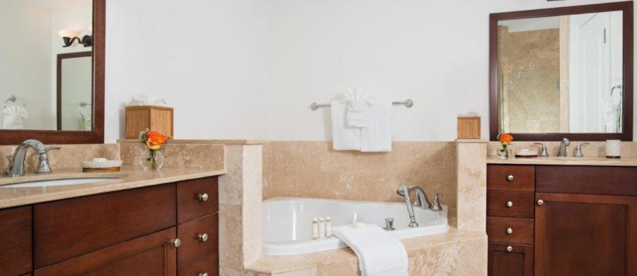 The Tuscany On Grace Bay Extérieur photo